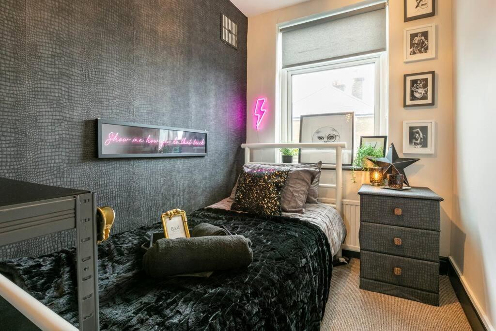 Rock House Deal Kent, Central Eclectic Boho Seaside Villa ภายนอก รูปภาพ
